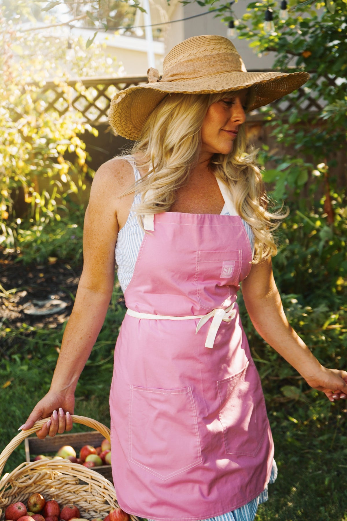 Blush everyday apron