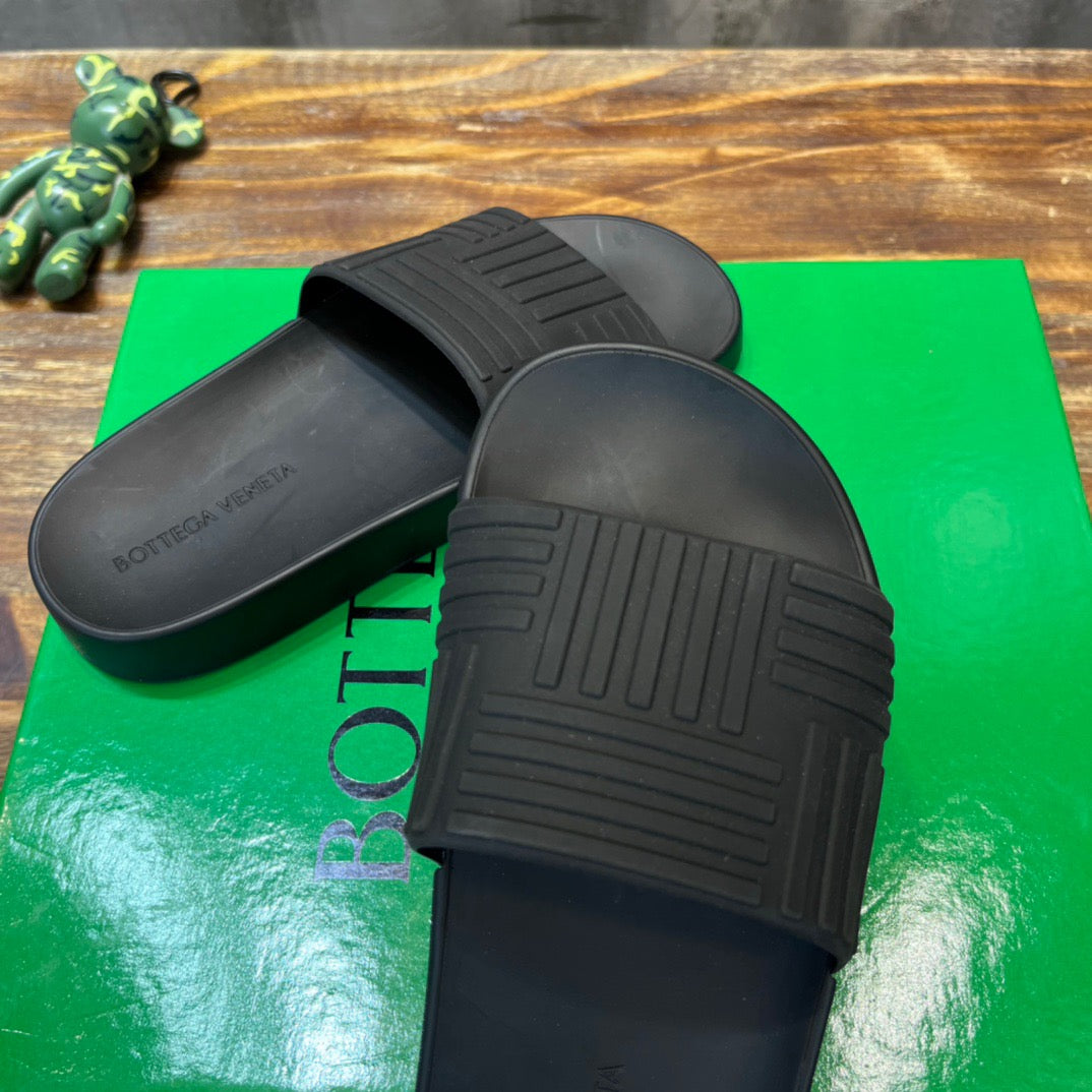 BV Sandals