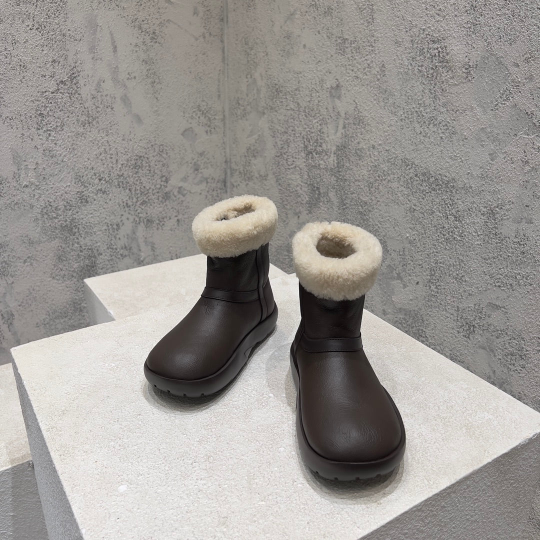 ANKLE BOOTS IN CHOCOLATE BROWN LAMBSKIN WITH SHEARLING LINING