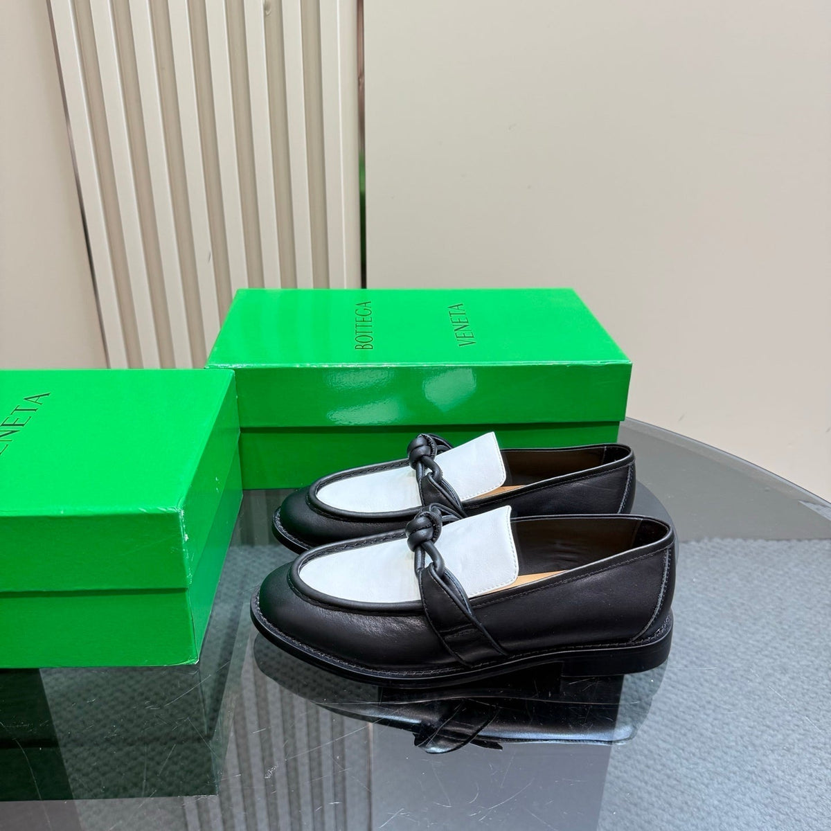 ASTAIRE LOAFER IN WHITE MIX BLACK CALFSKIN