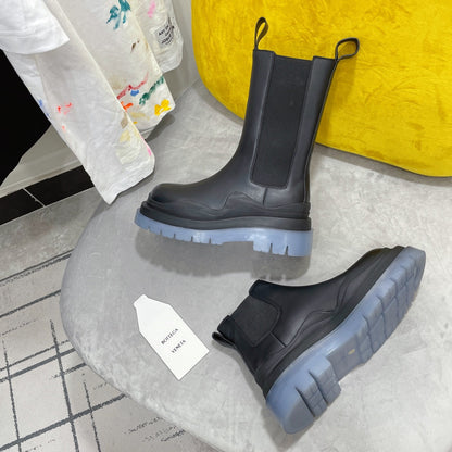 TIRE CHELSEA BOOT IN BLACK MIX ICE BLUE CALFSKIN