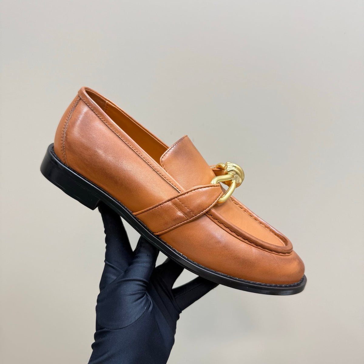 ASTAIRE LOAFER IN CINNAMON BROWN CALFSKIN WITH GOLD HARDWARE